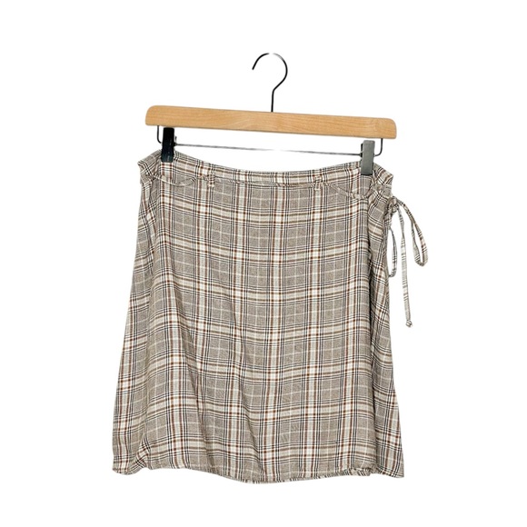 American Eagle Outfitters Lightweight Plaid Mini Skirt 10 - Picture 1 of 8